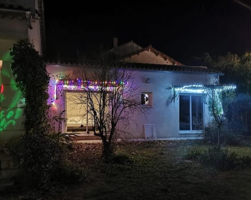 Maison Avec Piscine Dans Village Provencal. Courthézon Eksteriør billede